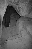 The shrine of Qenqo (Cusco), the underground chamber